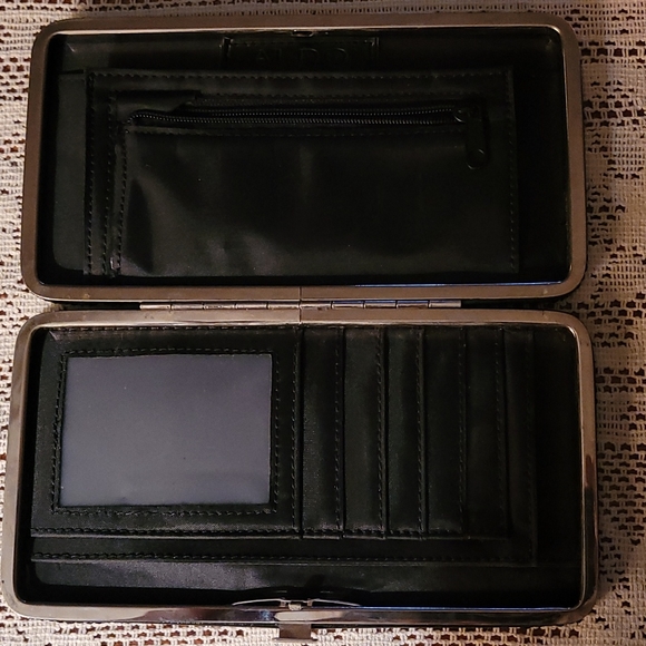 Aldo sequin clasp wallet - Picture 3 of 5